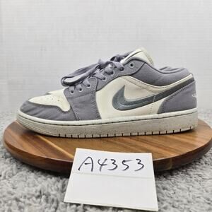 Jordan 1 Low SE Womens 10.5 Light Steel Grey Daily Lifestyle Sneaker DV0426-012